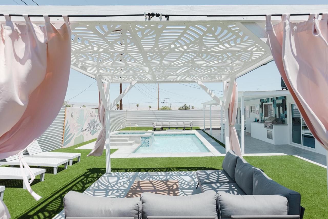 Palm Vista By Rather Be Properties Palm Springs Exterior photo