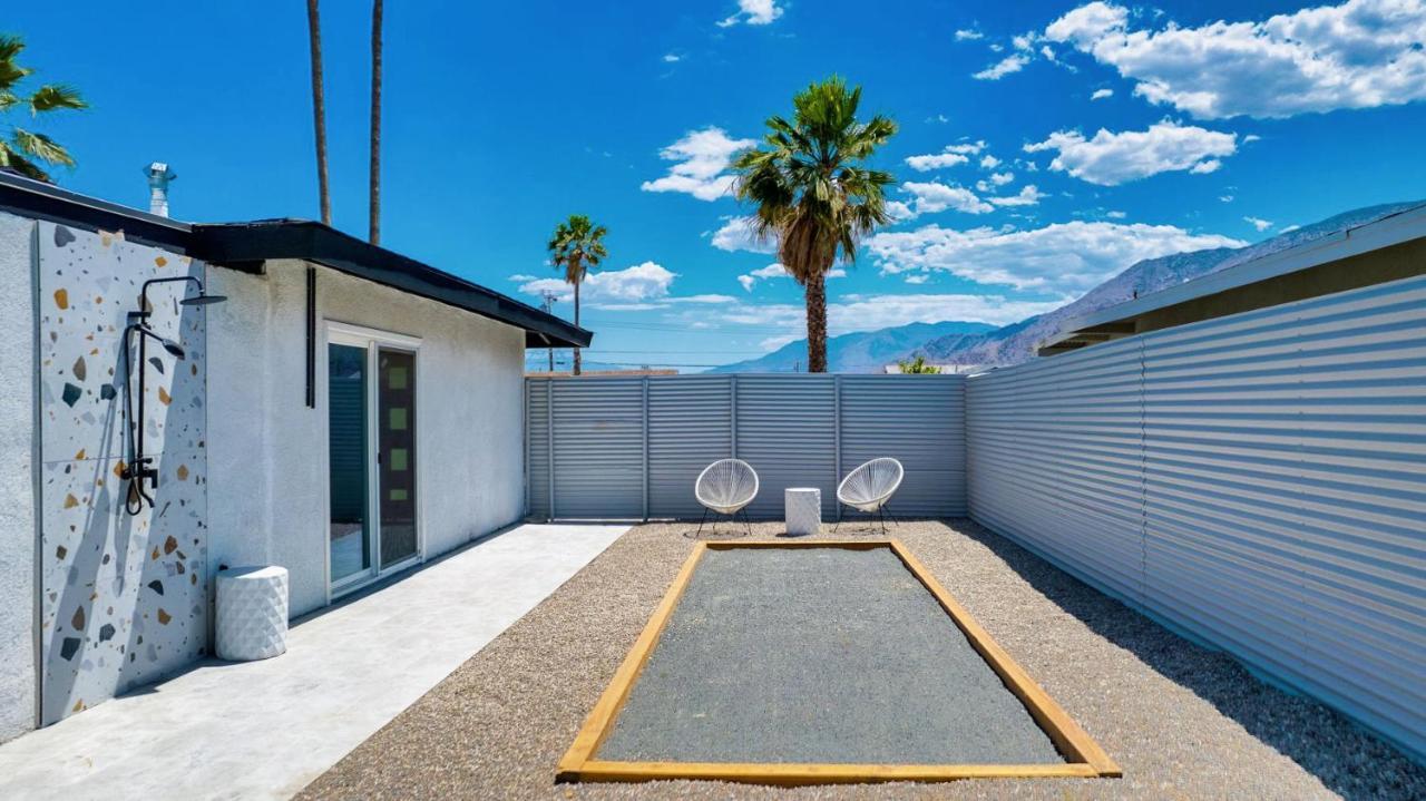 Palm Vista By Rather Be Properties Palm Springs Exterior photo